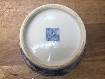 Lot 108 - A CHINESE BLUE AND WHITE 'BLOSSOMS' VASE.