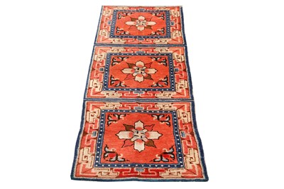 Lot 47 - AN ANTIQUE CHINESE RUG