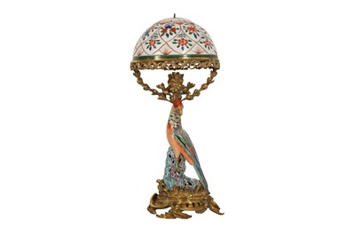 Lot 368 - A SAMSON PORCELAIN AND GILT METAL TABLE LAMP,LATE 19TH CENTURY