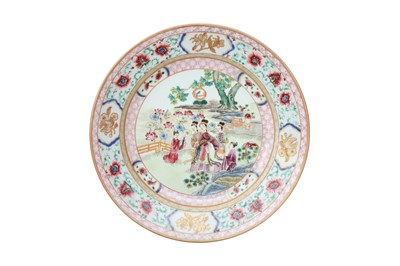 Lot 351 - A CHINESE FAMILLE ROSE 'LADIES' DISH.