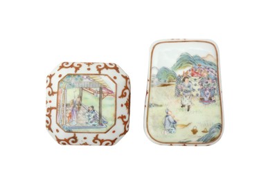 Lot 33 - TWO CHINESE FAMILLE ROSE SEAL PASTE BOXES.