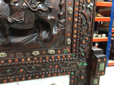 Lot 133 - A CHINESE INLAID WOOD 'SHOULAO' TABLE SCREEN.
