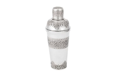Lot 387 - A mid-20th century Indonesian silver cocktail shaker, circa 1960