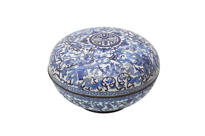Lot 291 - A LARGE CHINESE CLOISONNÉ ENAMEL CIRCULAR BOX AND COVER.
