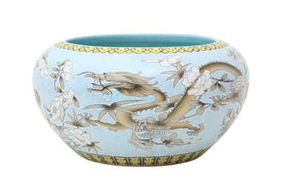 Lot 544 - A CHINESE 'DRAGONS AND FLOWERS' JARDINIÈRE.