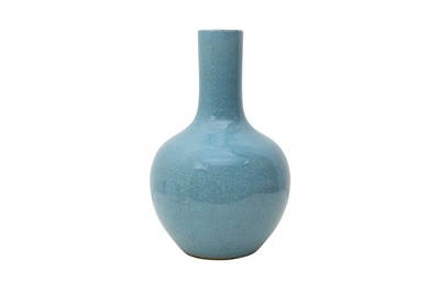 Lot 363 - A CHINESE PALE BLUE CRACKLE-GLAZED VASE, TIANQIUPING.
