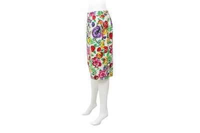 Lot 18 - Versus Gianni Versace Floral Print Skirt - Size 46