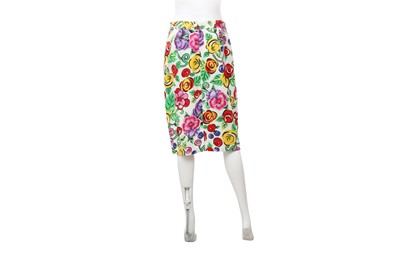 Lot 18 - Versus Gianni Versace Floral Print Skirt - Size 46