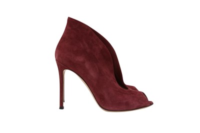 Lot 51 - Gianvito Rossi Plum  High Back Heeled Pump - Size 38