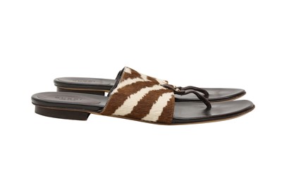 Lot 59 - Gucci Zebra Print Thong Sandal - Size 39
