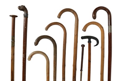 Lot 240 - A COLLECTION OF LATE NINETEENTH AND EARLY TWENTIETH CENTURY WALKING CANES