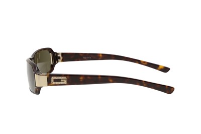 Lot 68 - Gucci Brown Tortoise G Logo Sunglasses