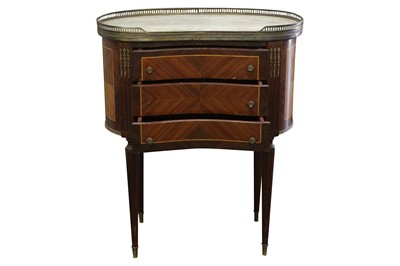 Lot 384 - A FRENCH MAHOGANY KIDNEY SHAPED THREE DRAWER SIDE TABLE