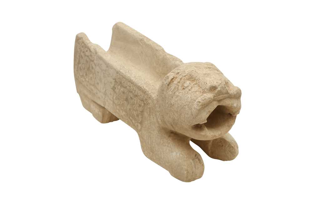 Lot 515 - A CARVED WHITE MARBLE SPOUT IN THE SHAPE OF A LION