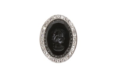 Lot 614 - Dolce & Gabbana Black Cameo Ring