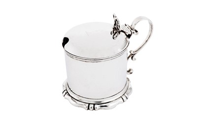 Lot 186 - A Victorian sterling silver mustard pot, London 1861 by George Fox
