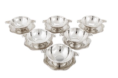 Lot 559 - An Elizabeth II contemporary parcel gilt sterling silver fingerbowl set, Sheffield 1995 by Brian Asquith (1930-2008)