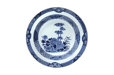Lot 167 - A CHINESE BLUE AND WHITE 'PEONY AND BAMBOO' CHARGER