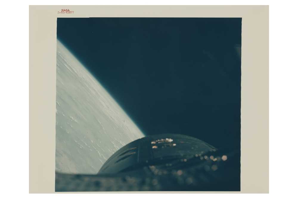 Lot 387 - Gemini 10 Earth Orbit View