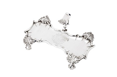 Lot 685 - A George II sterling silver snuffers tray, London 1741 by William Cafe