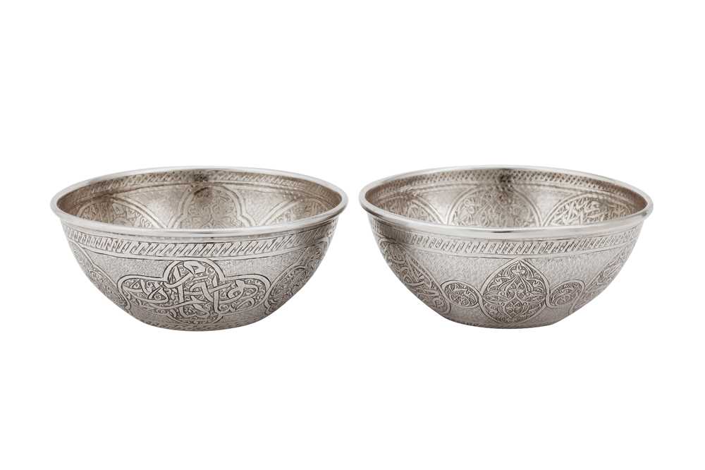 Lot 146 - A PAIR OF EARLY 20TH CENTURY EGYPTIAN 900 STANDARD SILVER BOWLS, CAIRO 1924-25