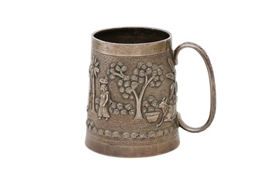 Lot 387 - A SMALL COLONIAL INDIAN SILVER REPOUSSÉ DRINKING CUP BY DASS & DUTT SILVERSMITHS
