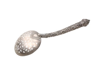 Lot 553 - A THAI SILVER LADLE