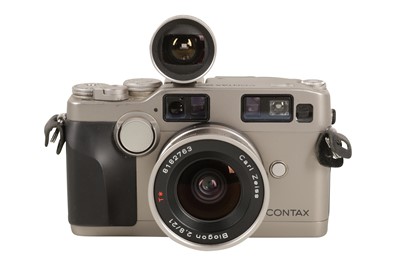 Lot 190 - A Contax G2 Rangefinder Camera