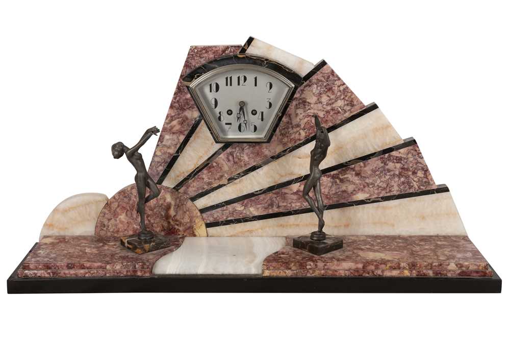 Lot 81 - ART DECO CLOCK