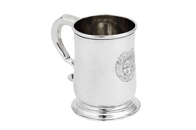 Lot 700 - A George I sterling silver half-pint mug, London 1722 by John East (this mark reg. 24th May 1721)