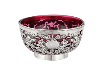 Lot 418 - An early 20th century Chinese Export silver fruit bowl, Canton circa 1900, retailed by Wa Chun