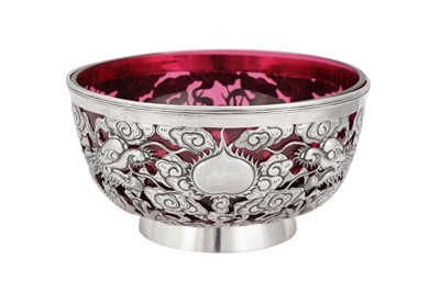 Lot 418 - An early 20th century Chinese Export silver fruit bowl, Shanghai circa 1900, retailed by Wa Chun of Canton and Hong Kong