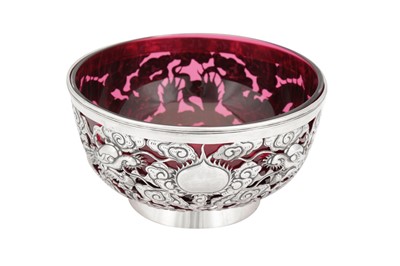 Lot 418 - An early 20th century Chinese Export silver fruit bowl, Shanghai circa 1900, retailed by Wa Chun of Canton and Hong Kong
