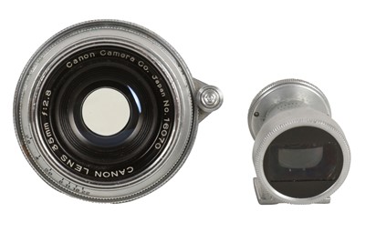 Lot 343 - A Canon 35mm f/2.8 Lens