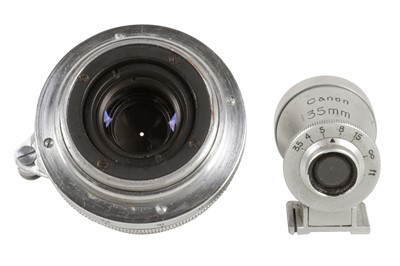 Lot 343 - A Canon 35mm f/2.8 Lens