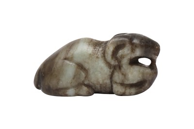 Lot 304 - A CHINESE GREY JADE CARVING OF A RECUMBENT RAM