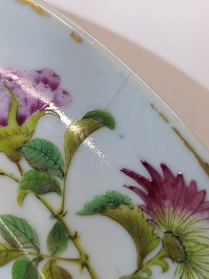 Lot 594 - A CHINESE CANTON FAMILLE-ROSE 'BIRD AND BUTTERFLY' DISH