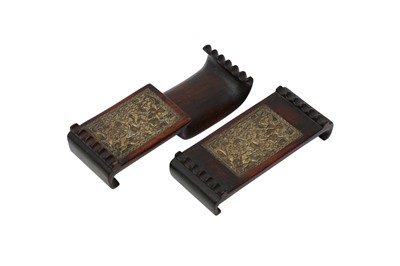 Lot 554 - A PAIR OF CHINESE BRONZE AND WOOD 'HUNTERS' BRUSH RESTS