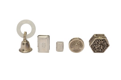 Lot 51 - A MIXED GROUP OF SILVER OBJECTS OF VERTU
