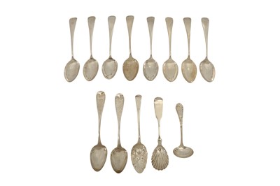 Lot 232 - A MIXED GROUP OF AMERICAN SILVER FLATWARE