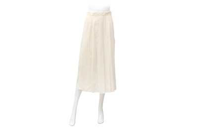 Lot 535 - Chanel Cream Silk Box Pleat Skirt