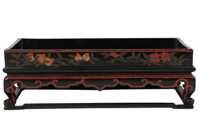 Lot 73 - A CHINESE BLACK LACQUER WOOD TRAY