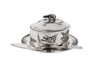 Lot 410 - An early 20th century Chinese Export silver covered butter dish on stand, Shanghai circa 1930 retailed by Wing On