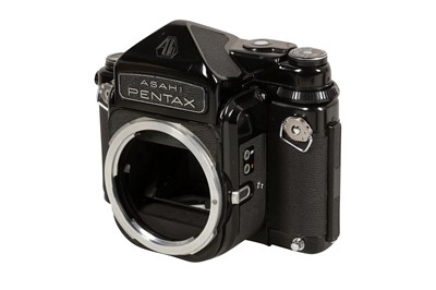 Lot 201 - A Pentax 6 x 7 Medium Format SLR Camera Outfit