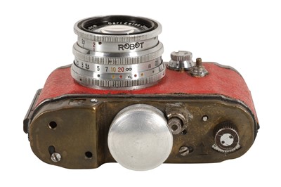 Lot 163 - A Berning Robot II Viewfinder Camera
