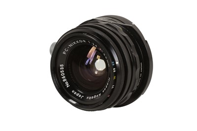 Lot 336 - A Nikon 35mm f/2.8 PC-Nikkor Lens