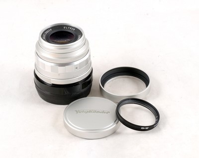 Lot 317 - Chrome Voigtlander 35mm f1.7 Asp. Ultron L39 Screw Mount Lens.