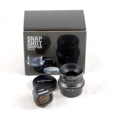 Lot 315 - Black Voigtlander 25mm f4 Snap Shot Skopar L39 Screw Mount Lens.