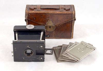 Lot 358 - Goerz Vest Pocket Tenax Outfit.