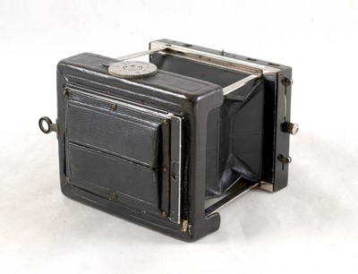 Lot 358 - Goerz Vest Pocket Tenax Outfit.